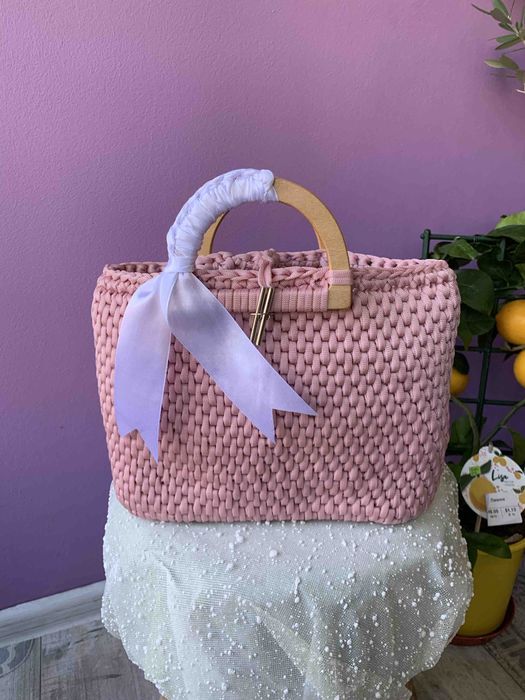 Дамска чанта ръчна изработка.