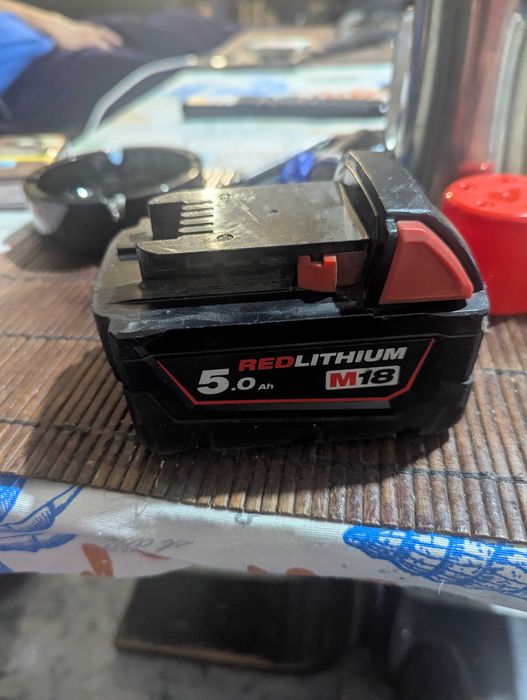 Батерия Milwaukee  M18B5