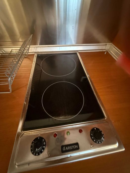 Дава се под наем Едностаен апартамент в София, Център - 33 кв.м за 561 € - Снимка #14