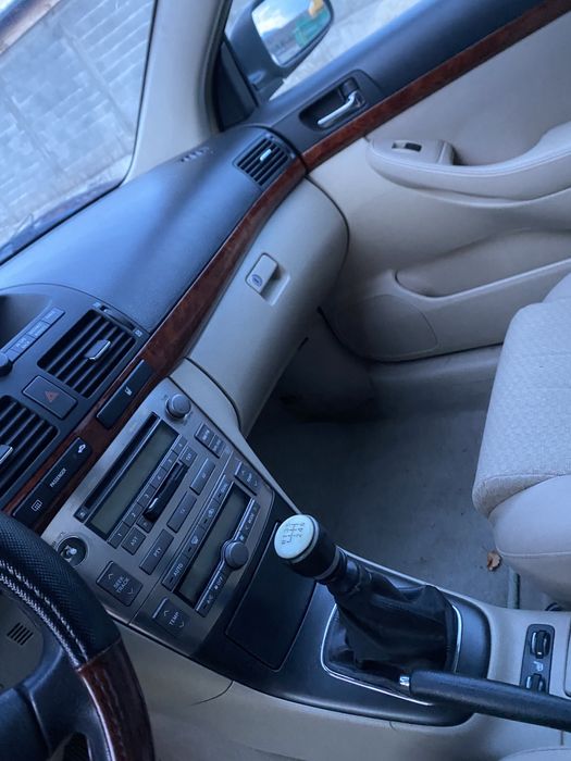 Toyota avensis цяла или на части