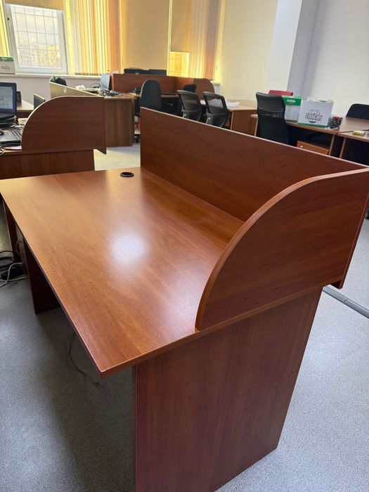 Продам Стол офисный