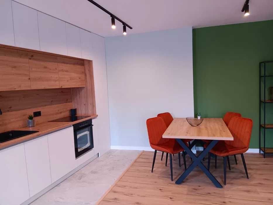 Дава се под наем Двустаен апартамент в София, Зона Б-5 - 77 кв.м за 800 € - Снимка #1