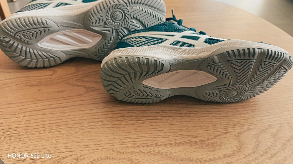 детски Обувки asics