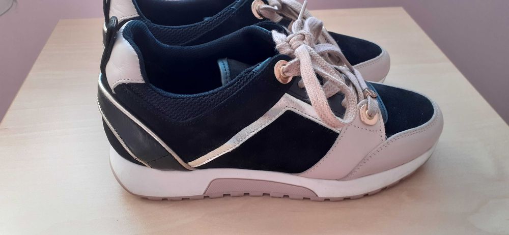 Обувки на Eva Longoria