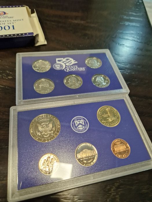 Двоен сет монети САЩ 2001г