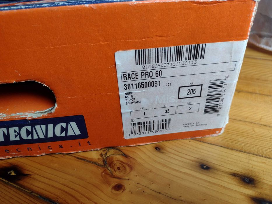 Детски ски обувки Tecnica Race Pro 60 20-20.5cm ( EU номер 33)