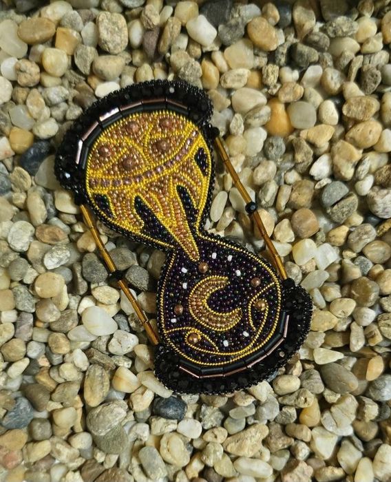 Брошка ръчна изработка
