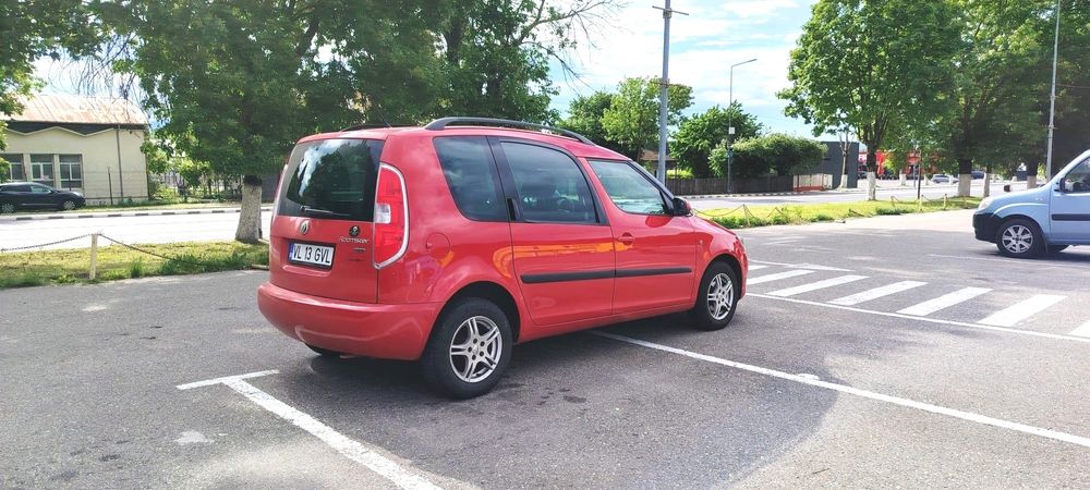 Skoda Roomster Facelift Anu 2013 Euro 5 Motor 1200 Benzină De 105 Cai În 4 Pistoane Climă Ok Jante ÎNMATRICULATĂ RECENT PE RO