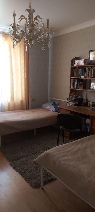Подаётся большой дом на две семьи