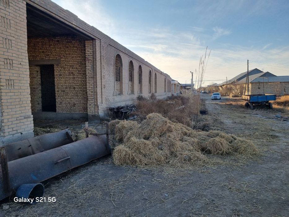 Участка сотилади