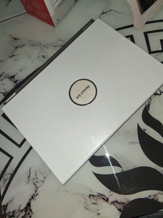 Vand laptop pentru piese