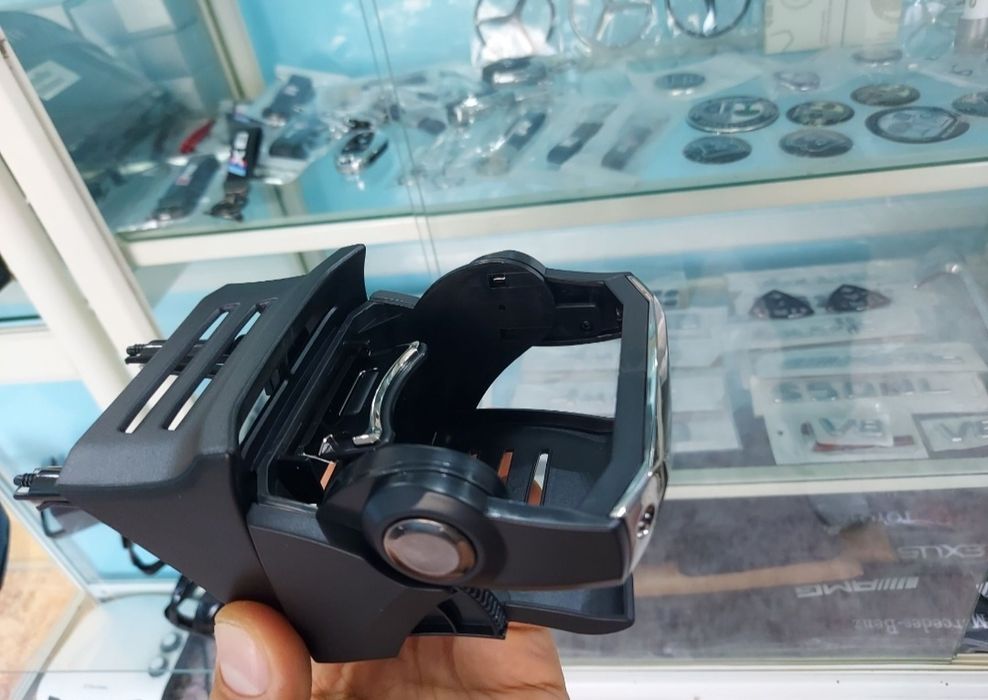 Подстаканник на W463 Mercedes, G500, G55amg, G63amg