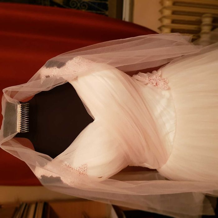 vand rochie mireasa