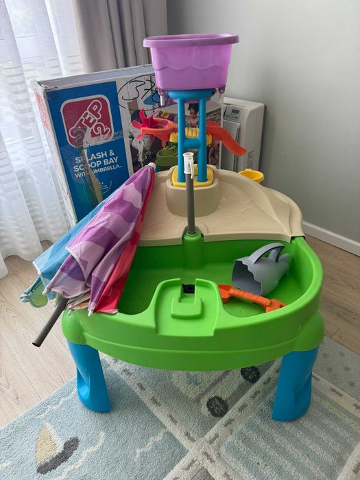 Step2 Splash & Scoop Bay с чадър – водна маса за игра, комплект с аксесоари
