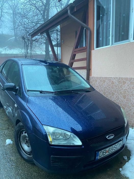 Vând Ford Focus.