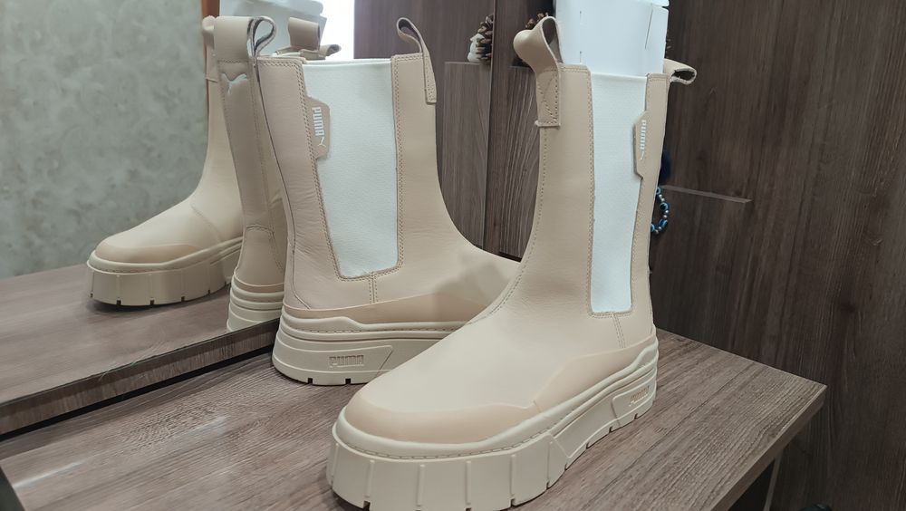 Дамски боти Puma.