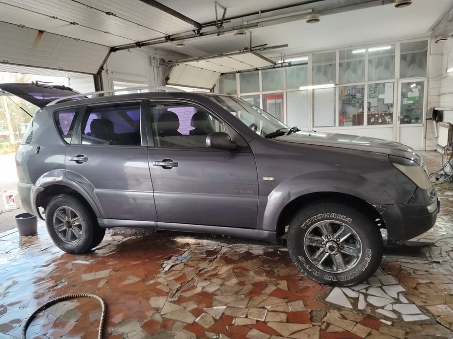 Продам авто санг енг рекстон.