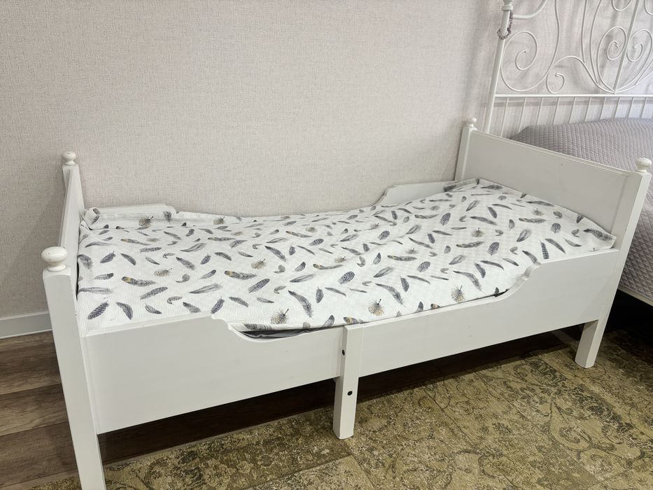Продам кровать икеа сундвик