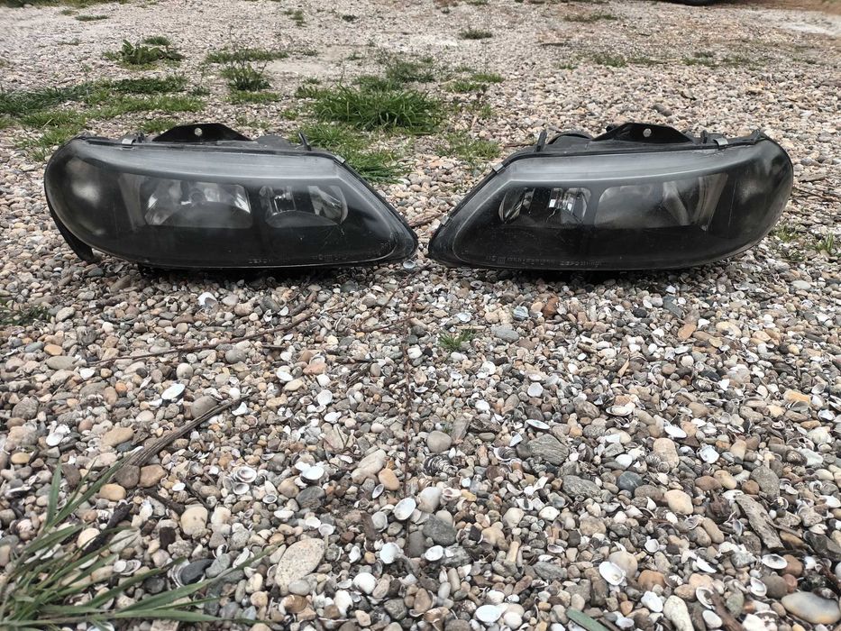 ляв и десен фар за рено лагуна 1 99 - 00 RENAULT LAGUNA I