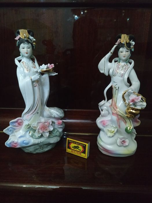 Фарфоровые статуэтки Китаянки.