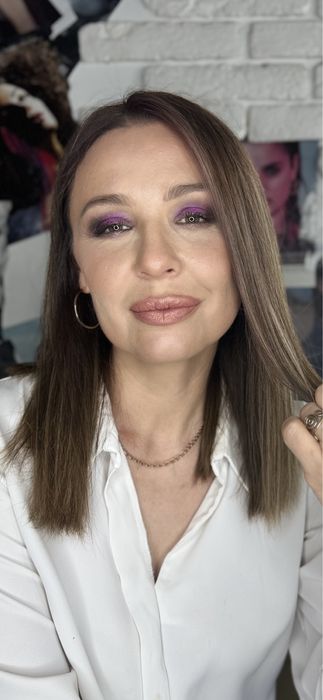 Профессиональный макияж ,укладки,прически,окрашивание волос.