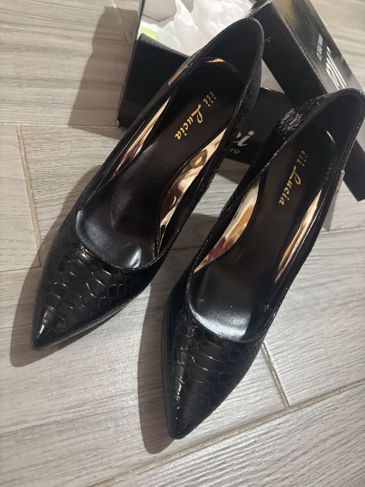 Pantofi damă negri, eleganți – purtați o singură dată