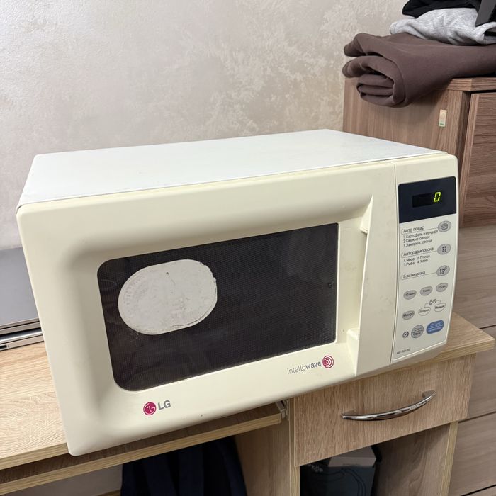 Продается Микроволновка LG