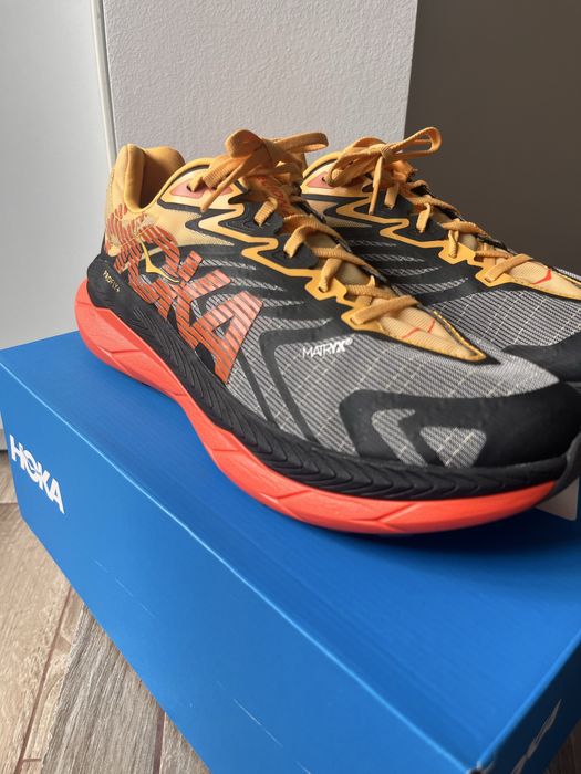 Hoka Tecton X2 nou