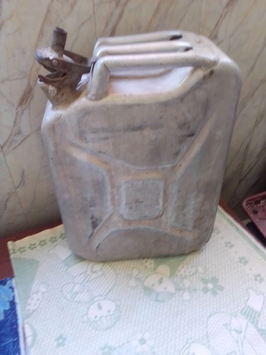 Канистра советская