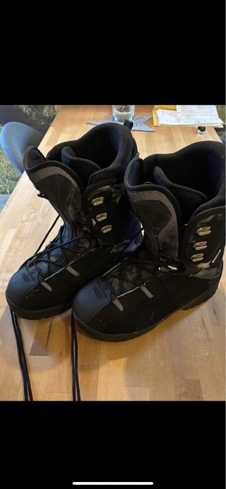 Snowboard complet Ghete 46 + Husä rucsac