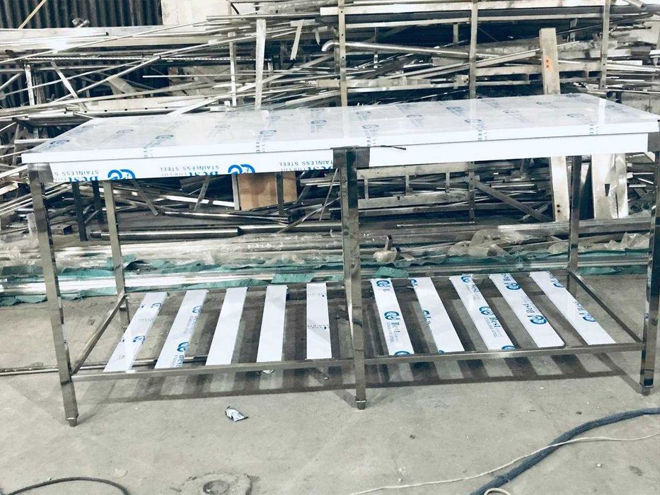 Стол из нержавеющей стали (нержавейка, nerjaveyka)