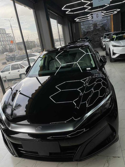 byd han L / 701 km zapas hodli