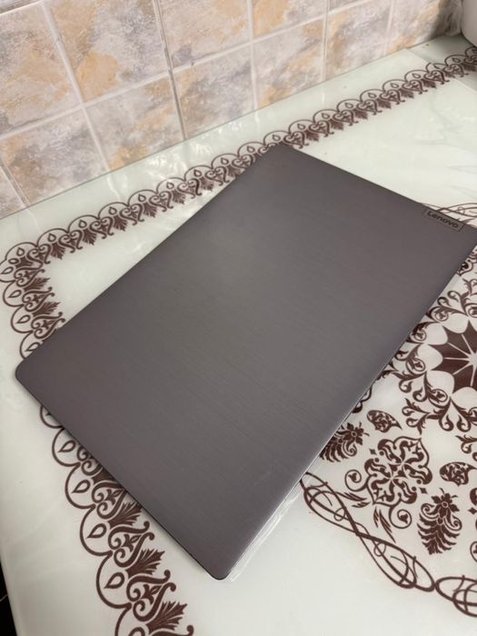 Продам ноутбук Lenovo ideapad 3