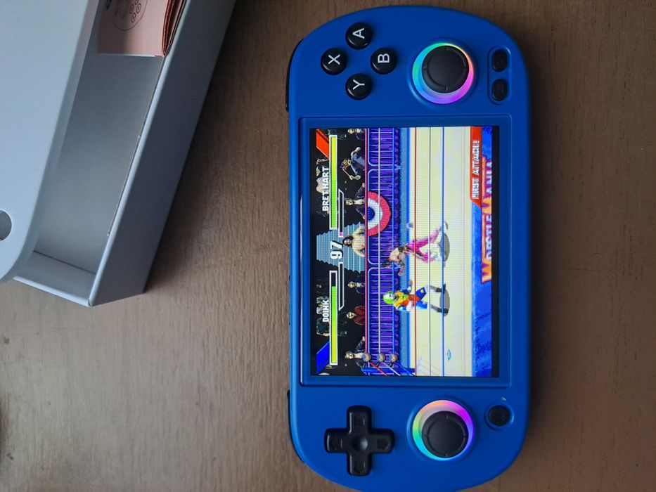 Anbernic RG40XXH - гейминг конзола