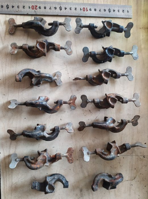 Струбцина для трубок в количестве 40 штук цена за штуку