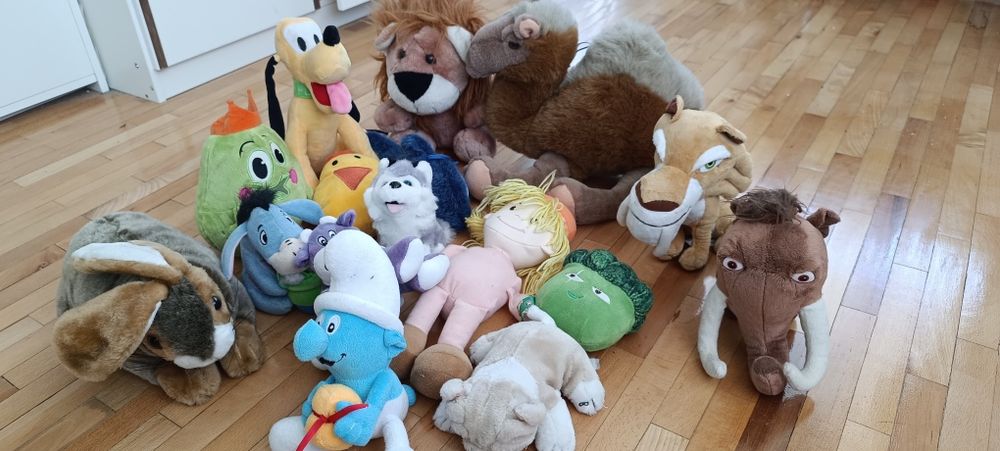 Плюшени играчки.