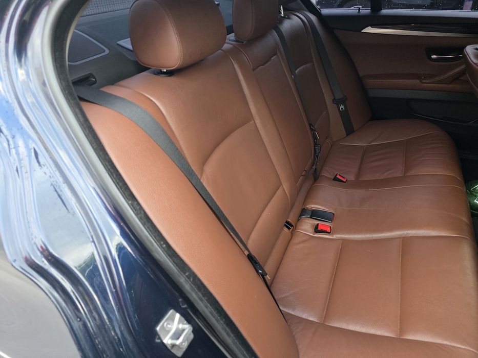Bmw F10 2.0 tdi automat Cutie sport trapa camere 360. Foarte dotata.  Impecabila