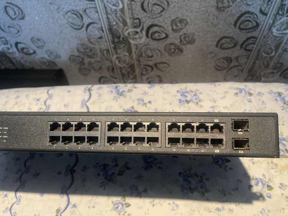 Сетевой коммутатор / хаб / свитч