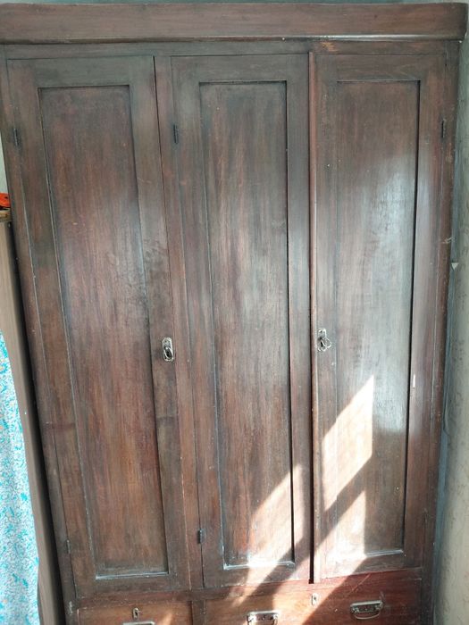 Продам шифоньер б/у