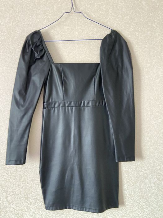 Платья на девочку, девушку