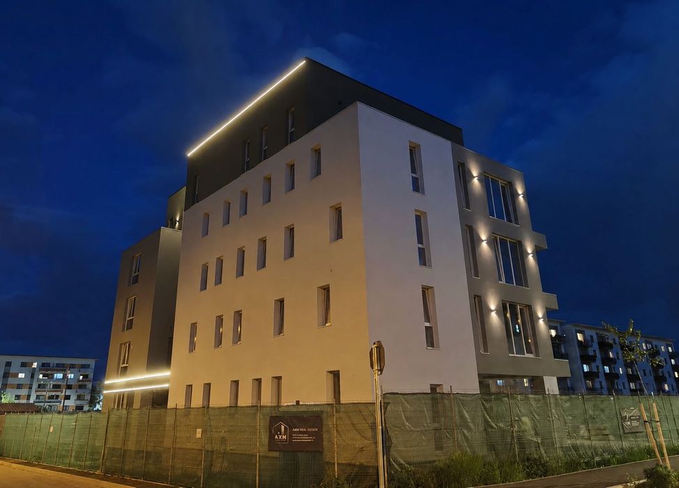 Apartament 2 camere 53 mp + balcon 5 mp Tractorul / Coresi