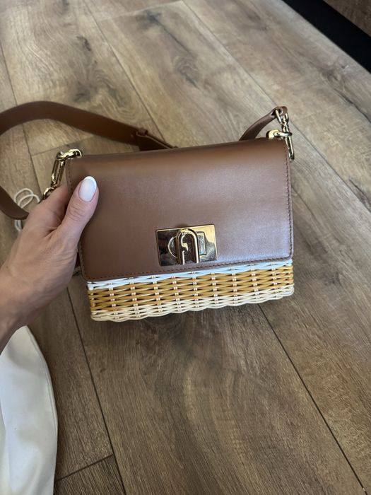 Furla Кафява лятна чанта