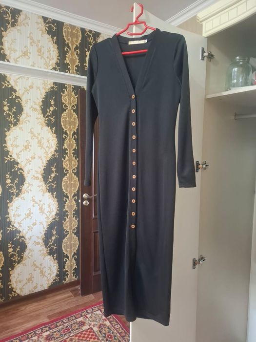 Продам очень красивое платье размер S