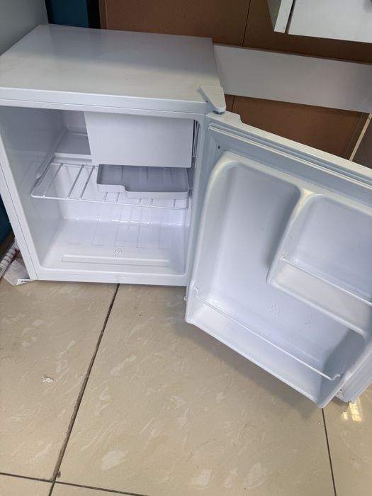 Хладилник/Мини бар