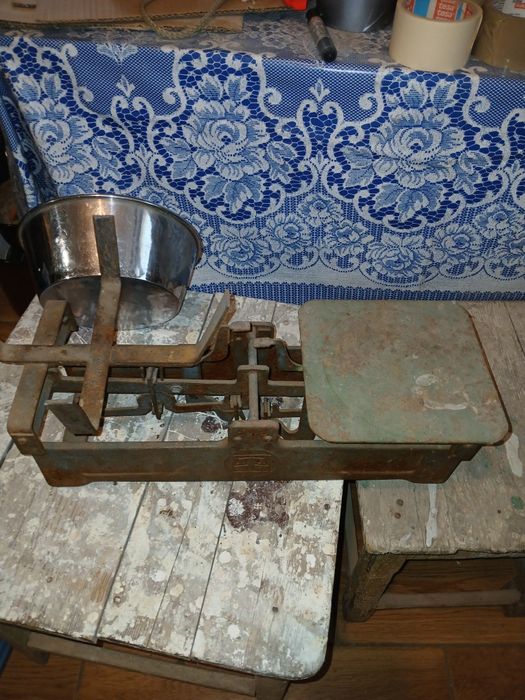 Cântar foarte vechi