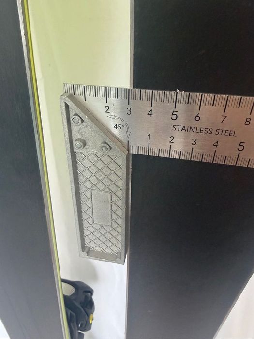 Ski Schiuri race / carve Volkl Racetiger SC Black 165 cm (model 2024-2025)