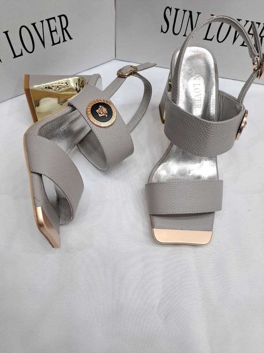 Женские босоножки. Отличного качества, безумно красивые и удобные.