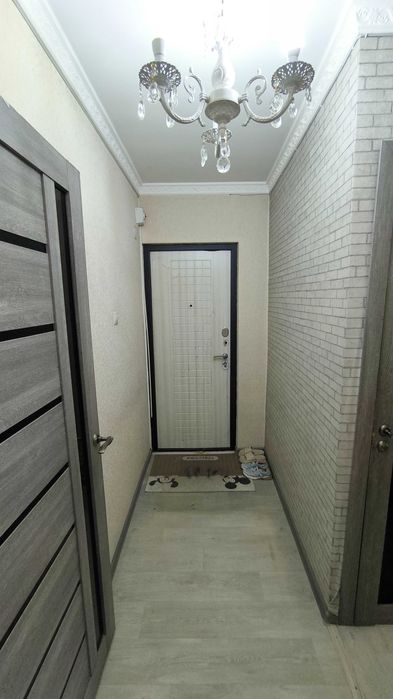 Продаётся 2-комнатная квартира с ремонтом на КАЛДАЯКОВА - ВЕНЕЦИЯ.