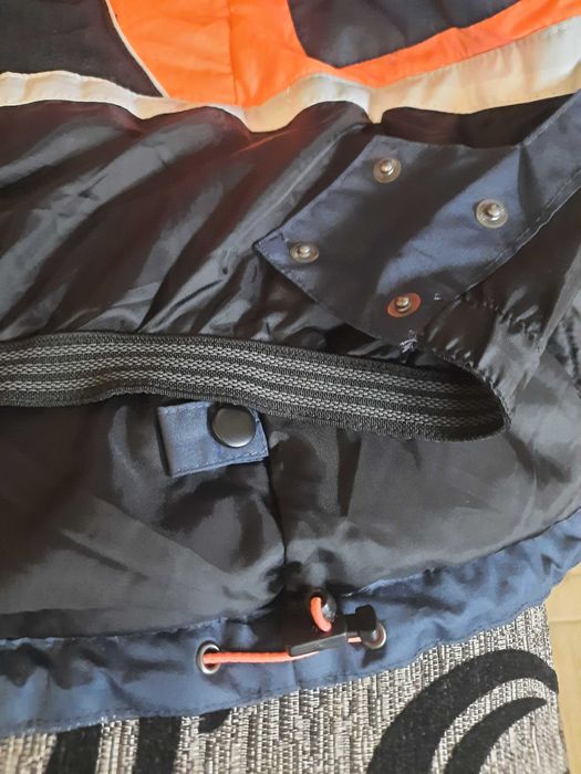 Дамско скиорско яке