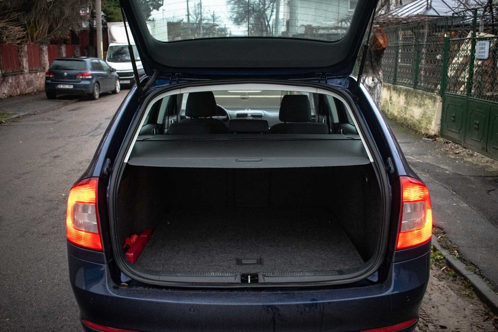 SKODA Octavia 2011 — imagine 3